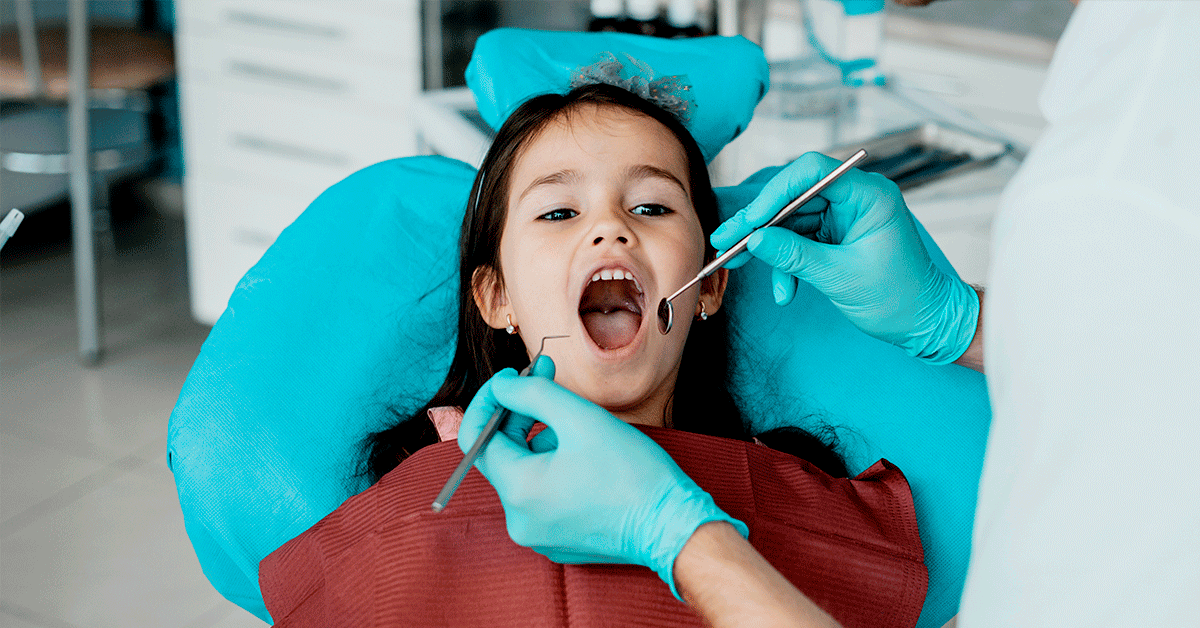 A importância de levar seu filho à primeira consulta odontológica